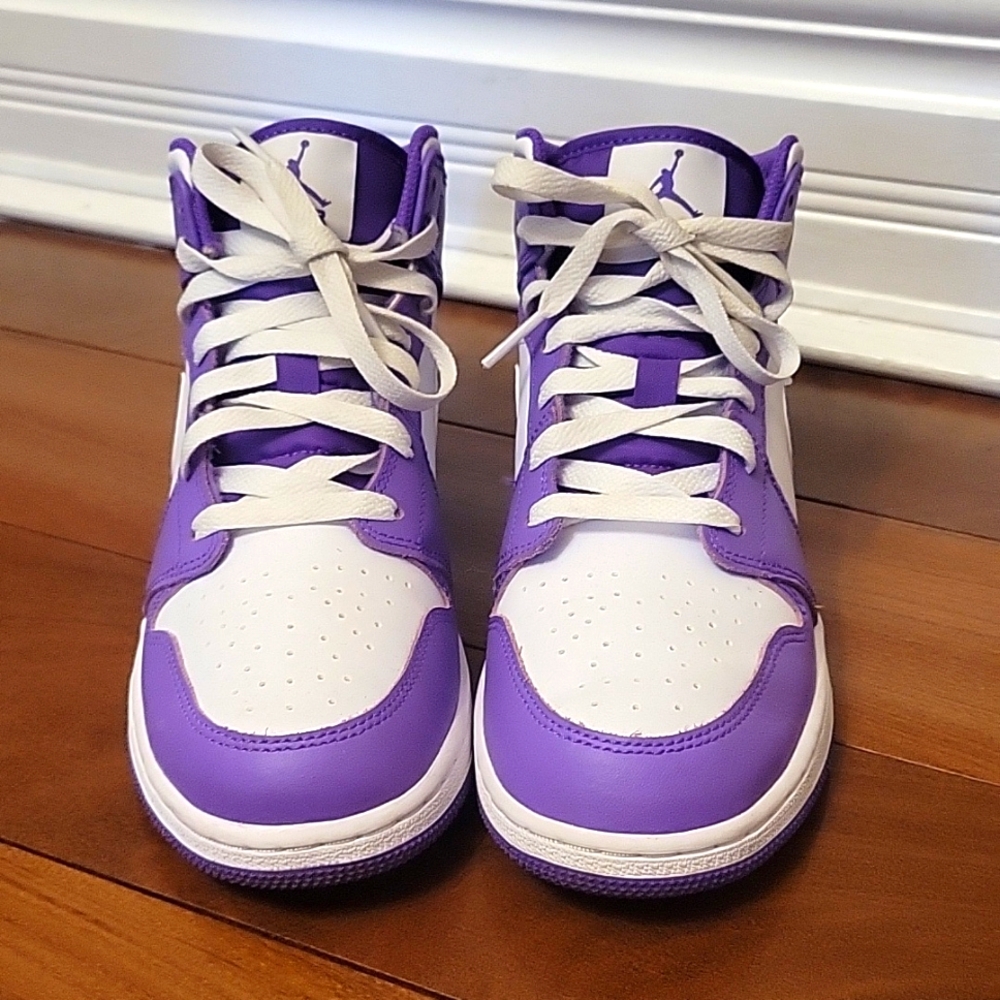 Purple Nike Air Jordan Mids in a size 7Y